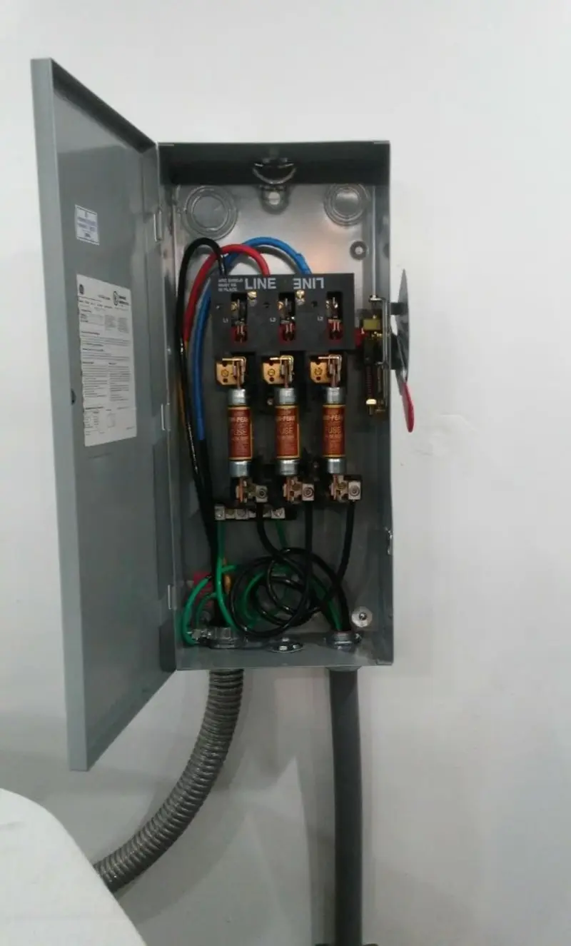 Three-phase disconnect switch installed for Electrical Wiring & Rewiring in Bellevue